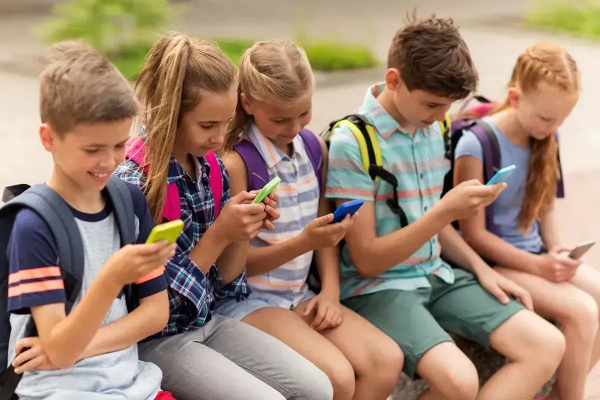 Fake News erkennen - Sicherheit für unsere Kinder