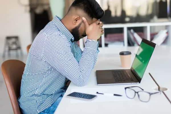Technologie-Abhängigkeit - Wege zur digitalen Selbstbestimmung entdecken